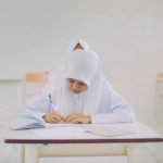 Pengabdian masyarakat fokus pendidikan luar sekolah sebagai bentuk kontribusi nyata.